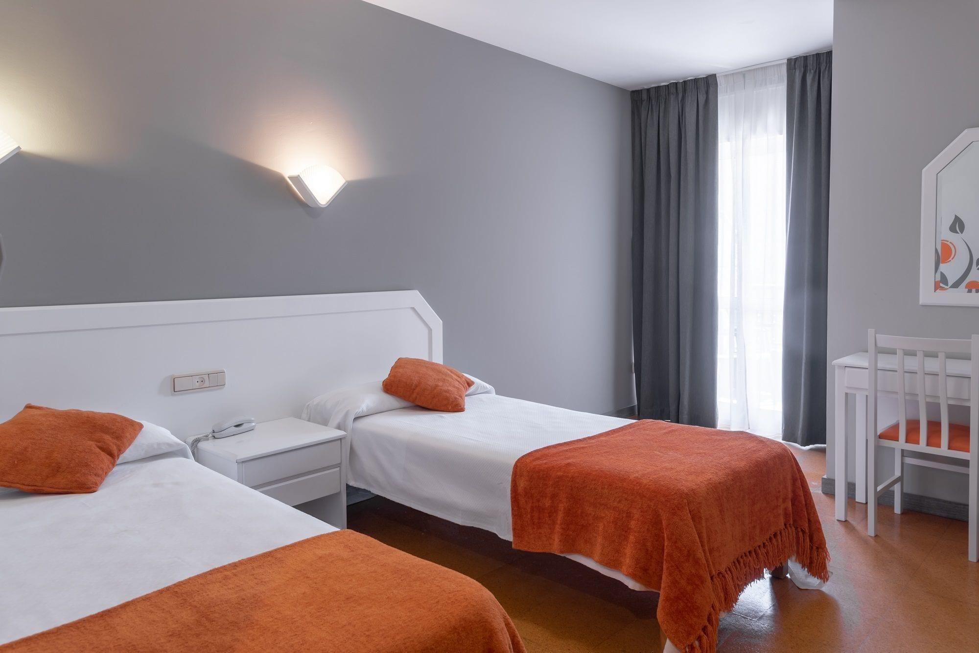 Hotel Los Naranjos A Revolta Εξωτερικό φωτογραφία
