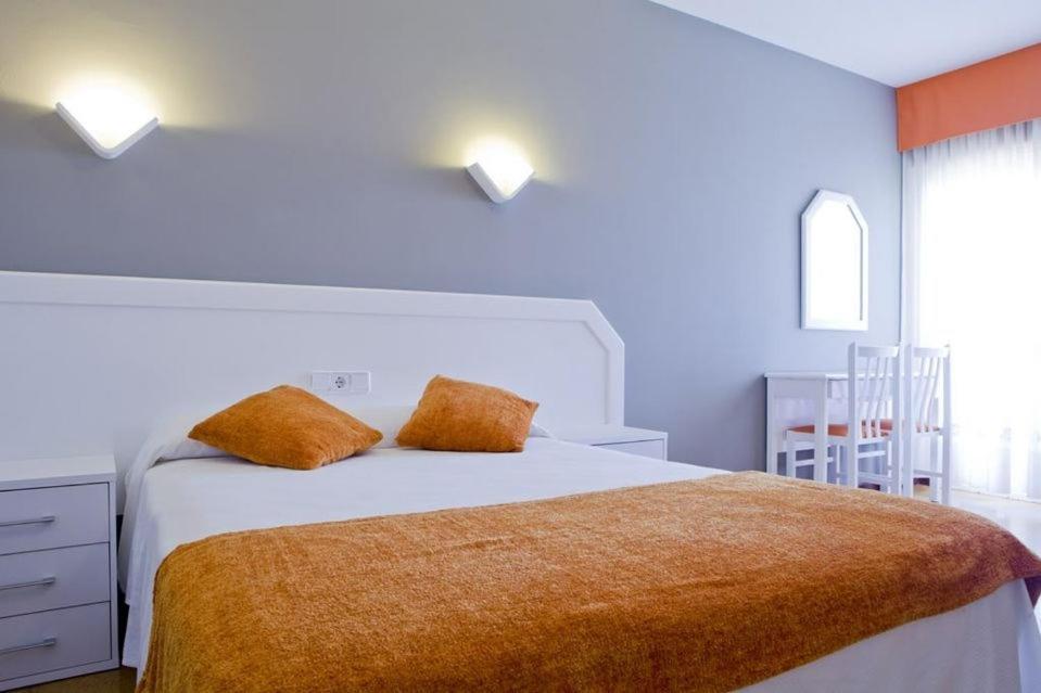 Hotel Los Naranjos A Revolta Εξωτερικό φωτογραφία